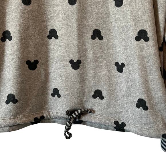 Disney Women's Gray Sweatshirt Super Comfy - Picture 2 of 11